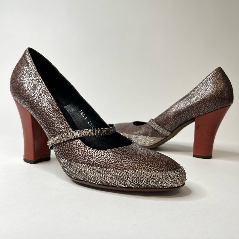DRIES VAN NOTEN Pebbled Brown Metallic Copper Shimmer Leather Mary Jane Heels